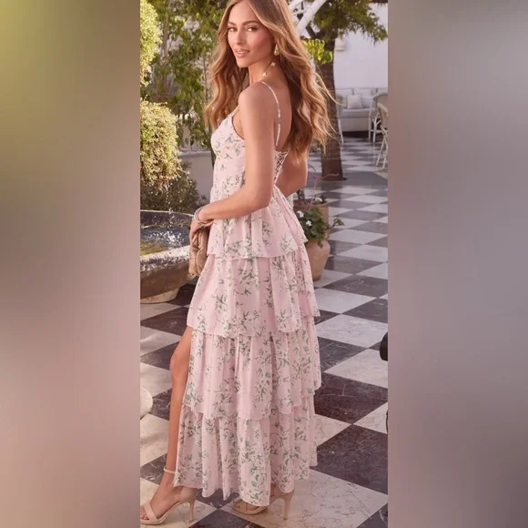 🌷NWT Vici Shelby Sweetheart Tiered Maxi Dress🌷 - Picture 2 of 7
